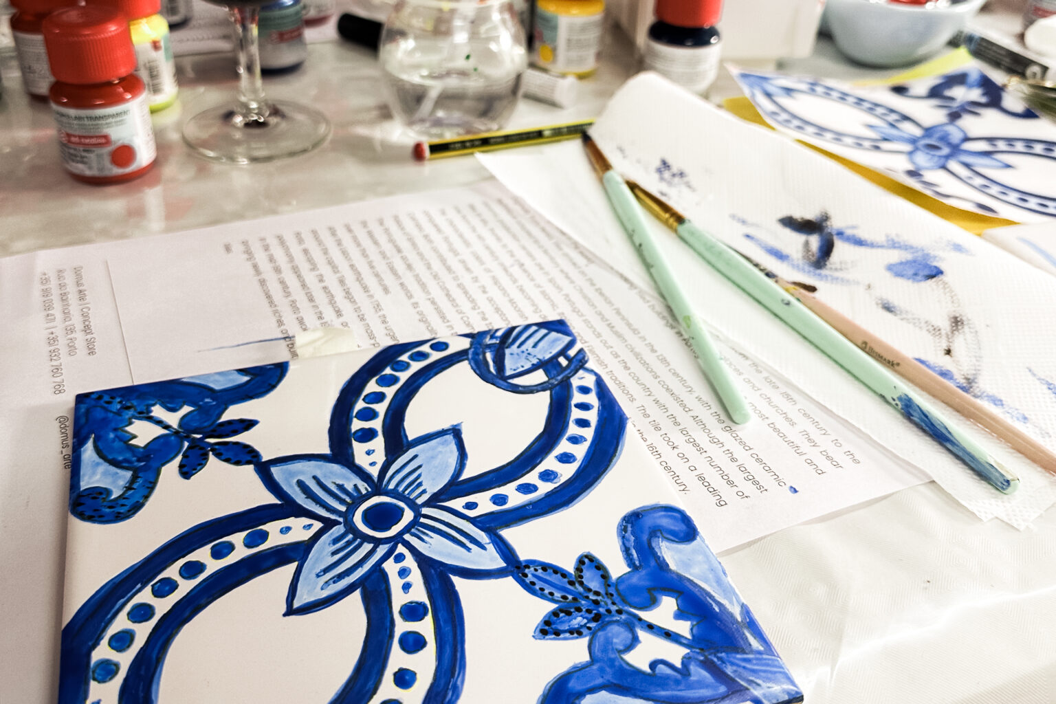 Join a azulejo workshop paint tiles in Porto